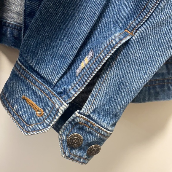 IZOD Denim Authentic Classic 90s Jeans Jacket - Picture 6 of 11